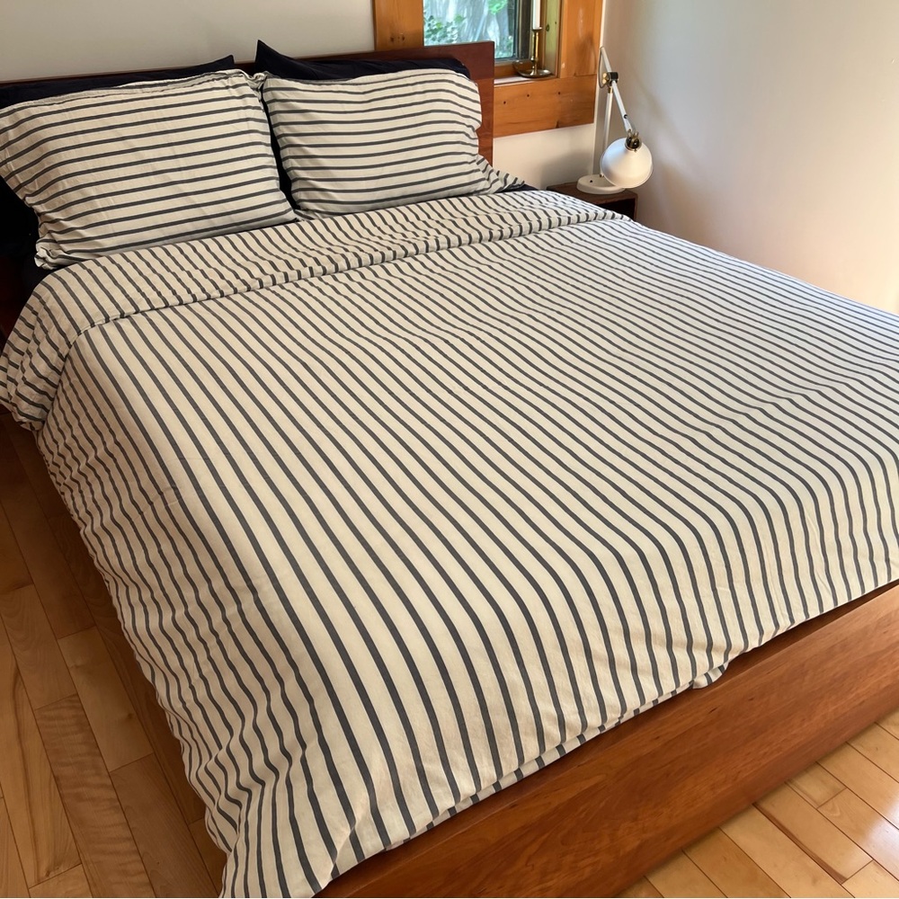KOTN Queen size Duvet Cover and Sham Set